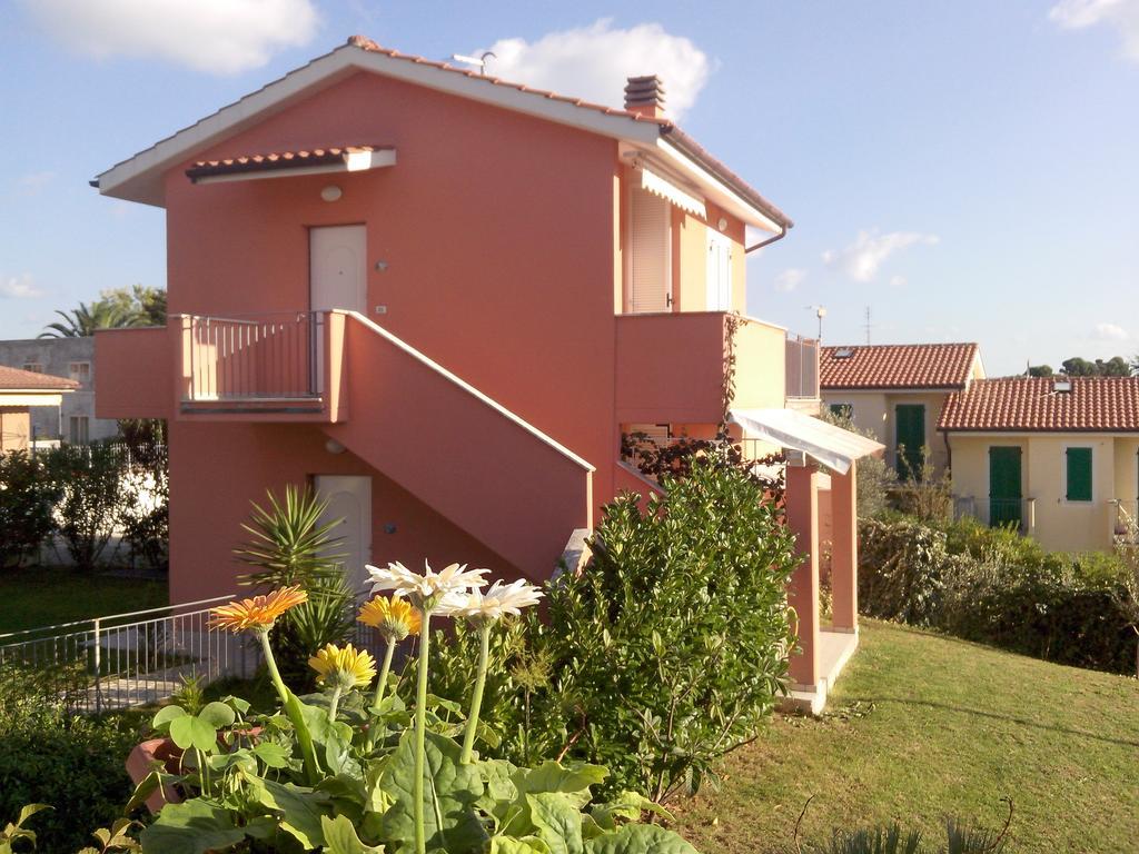 Aparthotel Amarenumana Exterior foto